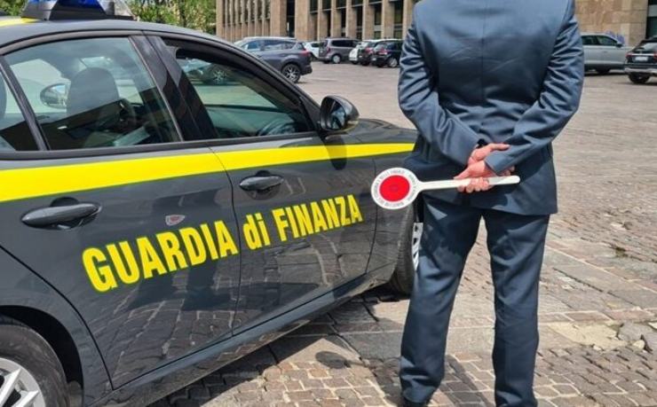 Guardia di Finanza paletta