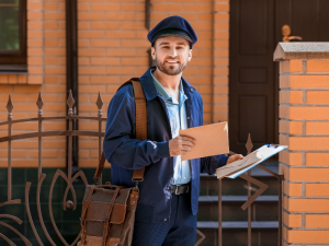 Assunzioni Poste Italiane: 3.944 posti a tempo indeterminato a marzo, aprile e maggio 2024