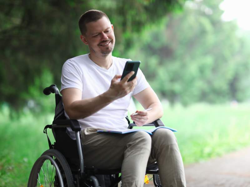 Guida alla Carta Blu Trenitalia per persone con disabilità