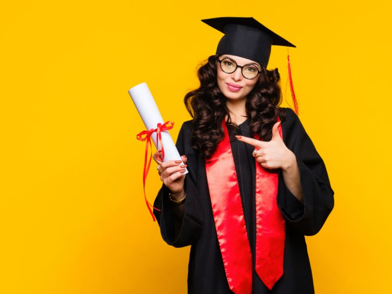 Scelte universitarie e lavoro: le lauree più richieste e remunerative in Italia