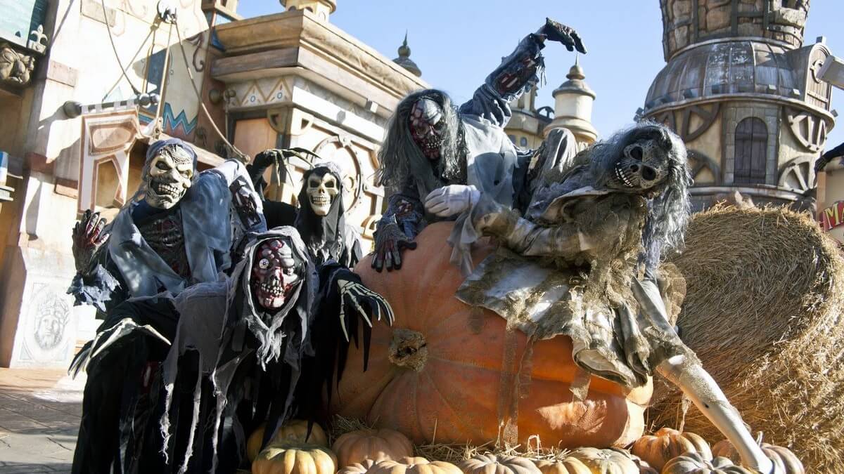 lavoro magicland halloween 2024