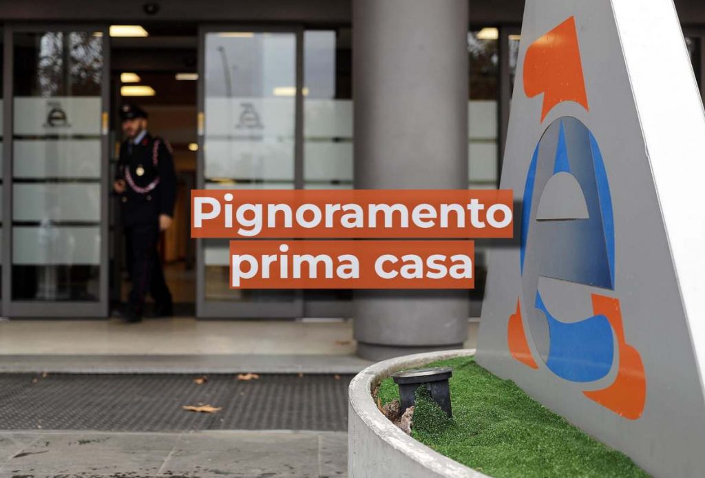 Ufficiale Agenzia delle Entrate, ti pignoriamo anche la prima casa: vai a vivere sotto i ponti | Già firmata la legge