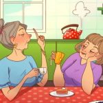 Illustrazione di due donne che prendono il tè in cucina, test visivo